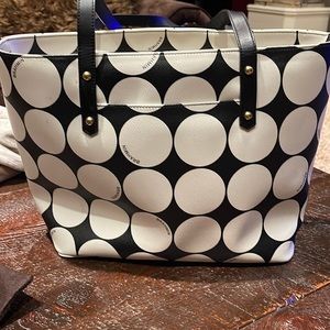 Brahmin 15x10 handbag. New condition!